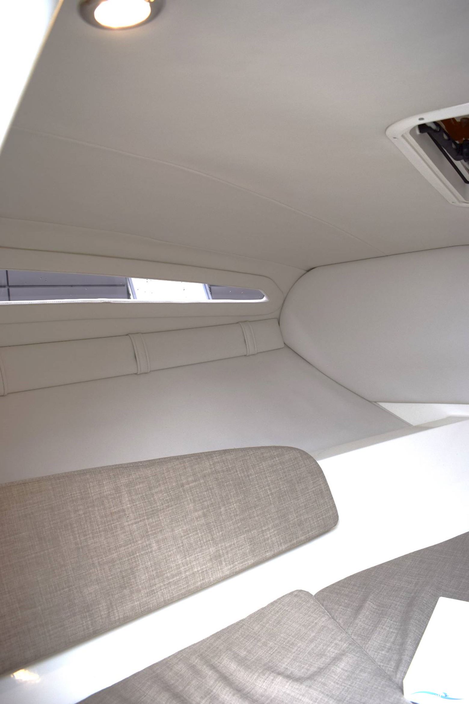 Bayliner VR5 Cuddy - Mercury F150 HK/Udstyr