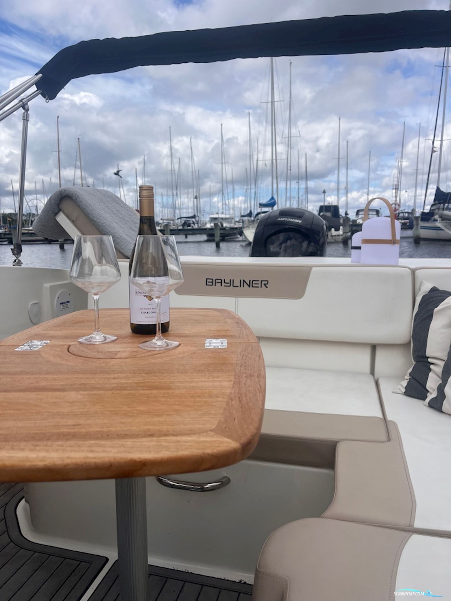 Bayliner VR5 Cuddy - Solgt/Sold