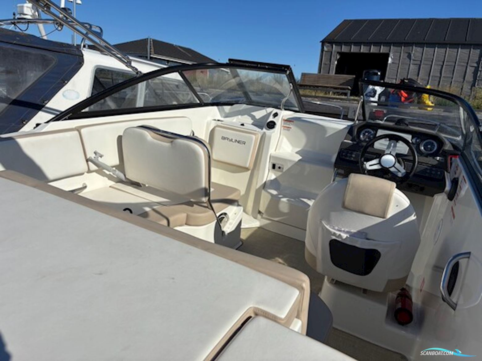 Bayliner VR5 Cuddy – Mercury 150 hk – 2018