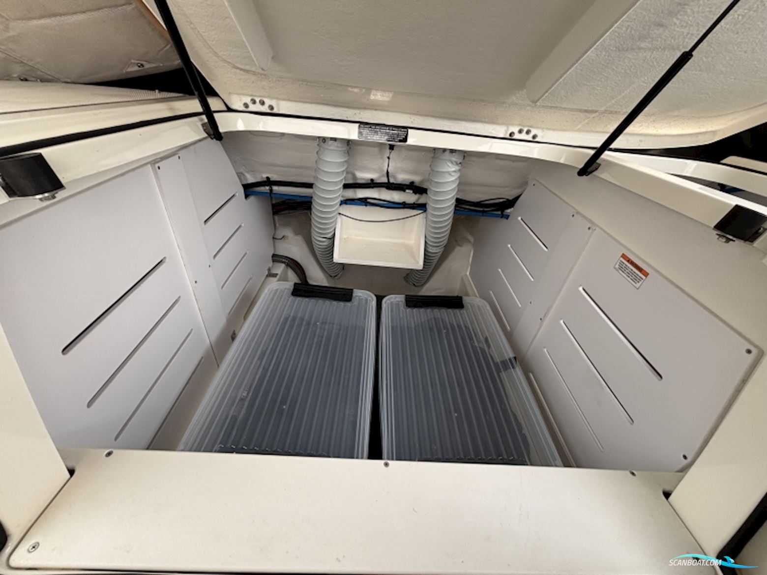 Bayliner VR5 Cuddy OB
