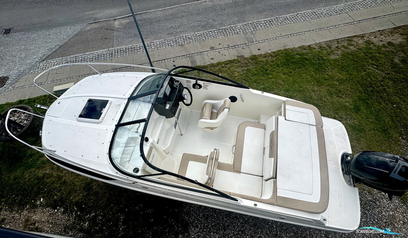 Bayliner VR5 Cuddy