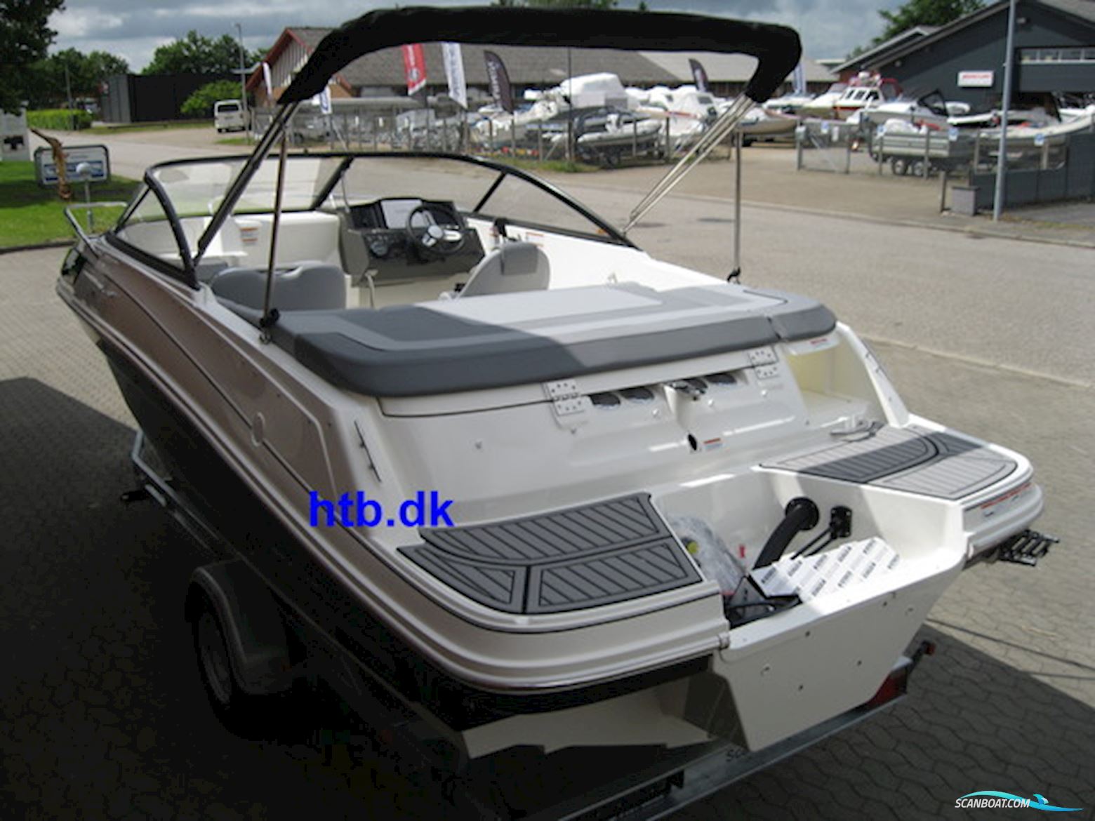 Bayliner VR5 OB Cuddy m/Mercury F150 hk Racing XL DS V6, Hvid - Nedsat Påskepris !