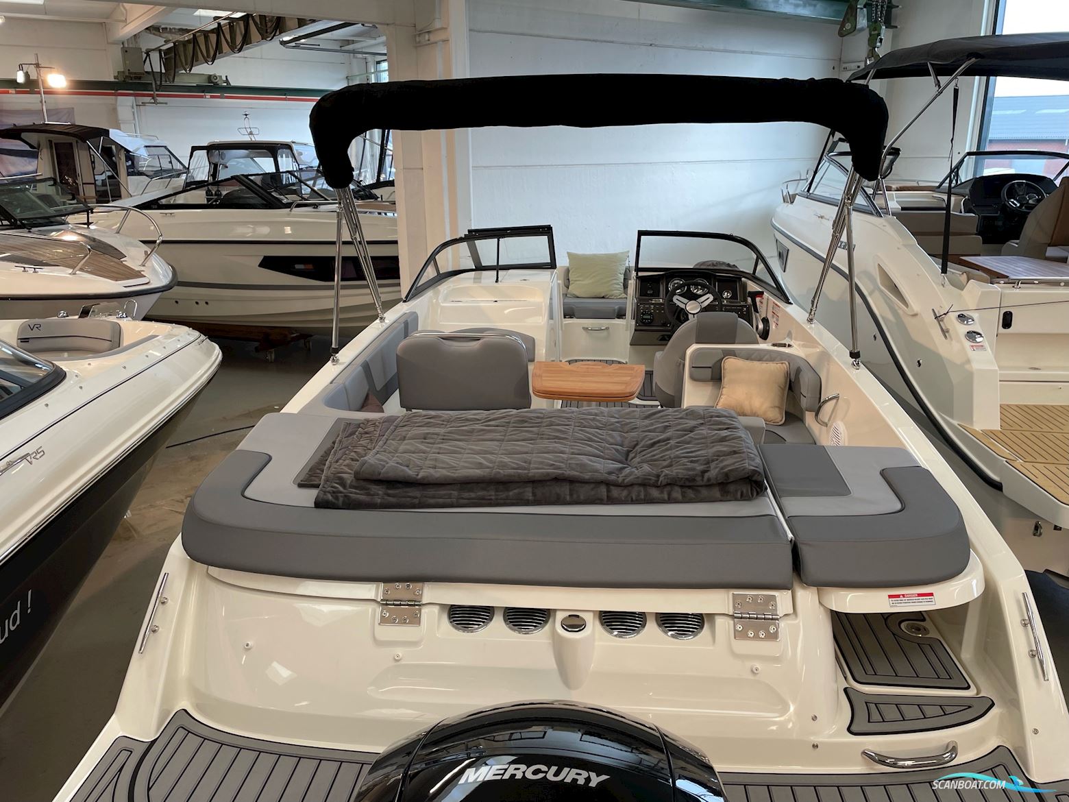 Bayliner VR6 Bowrider