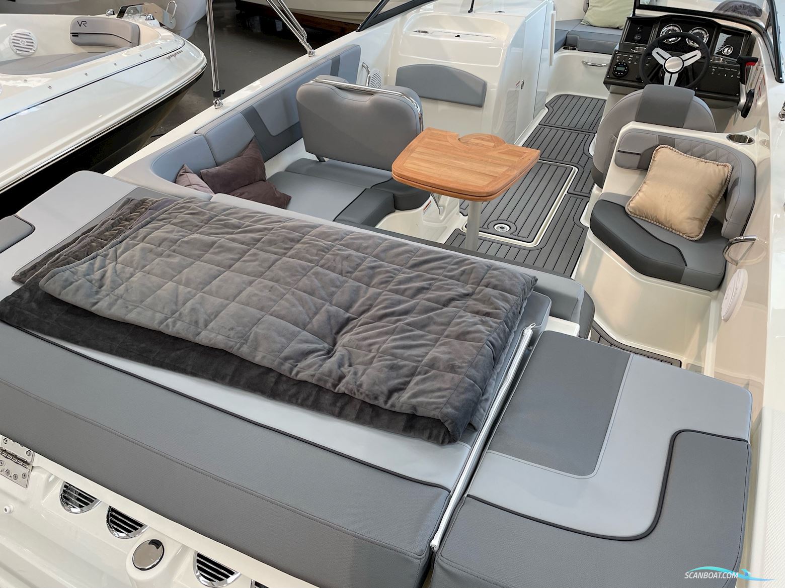 Bayliner VR6 Bowrider