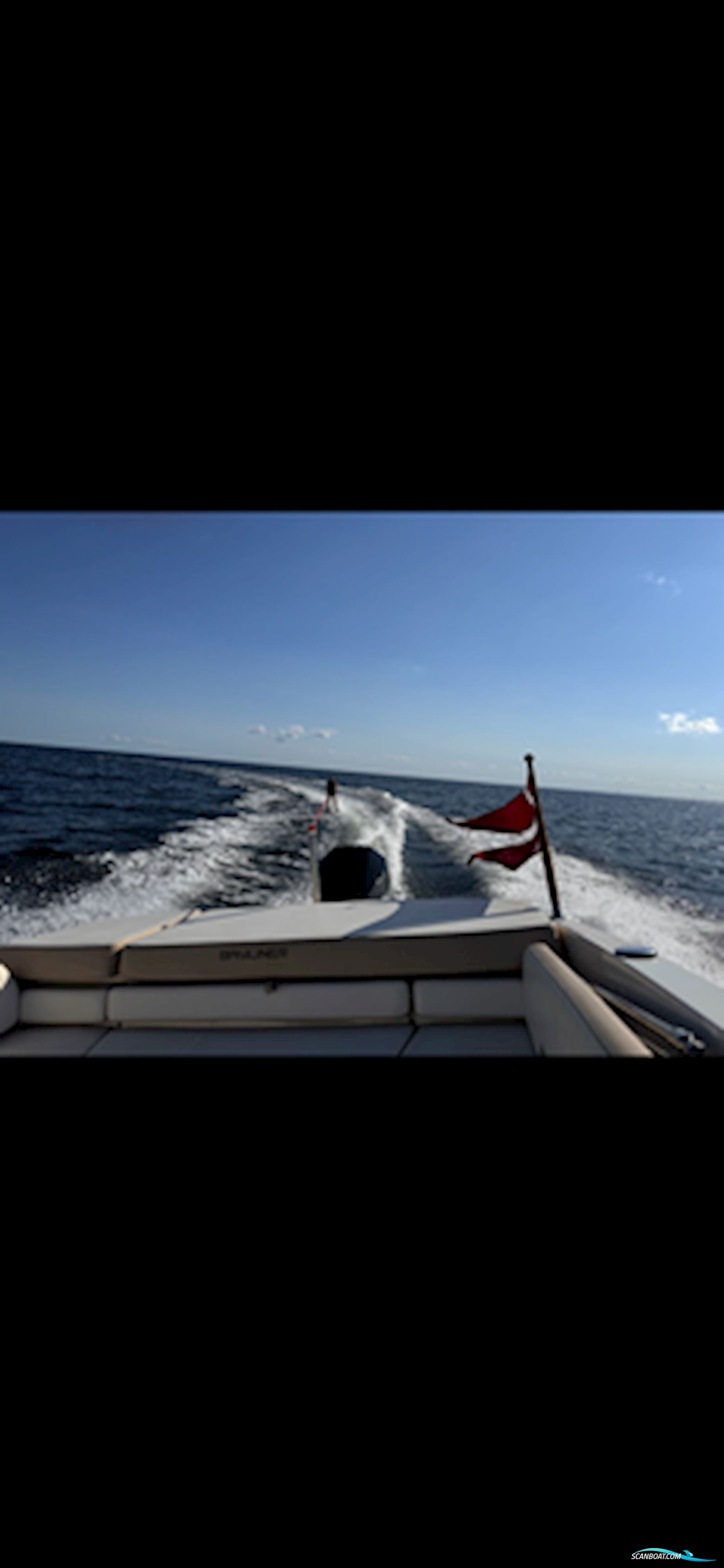 Bayliner VR6 Cuddy m. Brenderup 2500Kg Trailer.