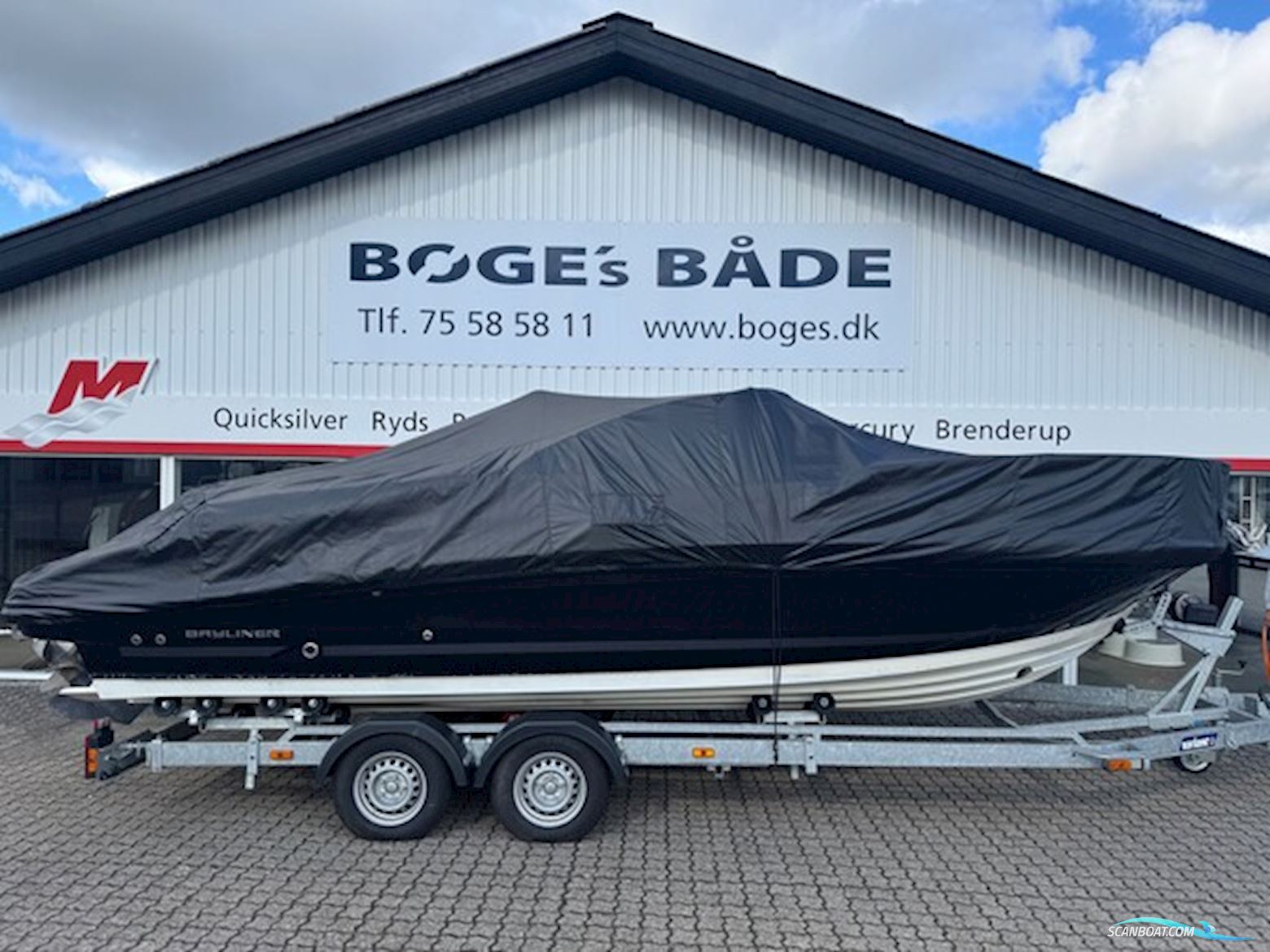 Bayliner VR6 Cuddy Med 300 hk Mercruiser-Efi V8 6,2L og 2700 kg Variant Bådtrailer