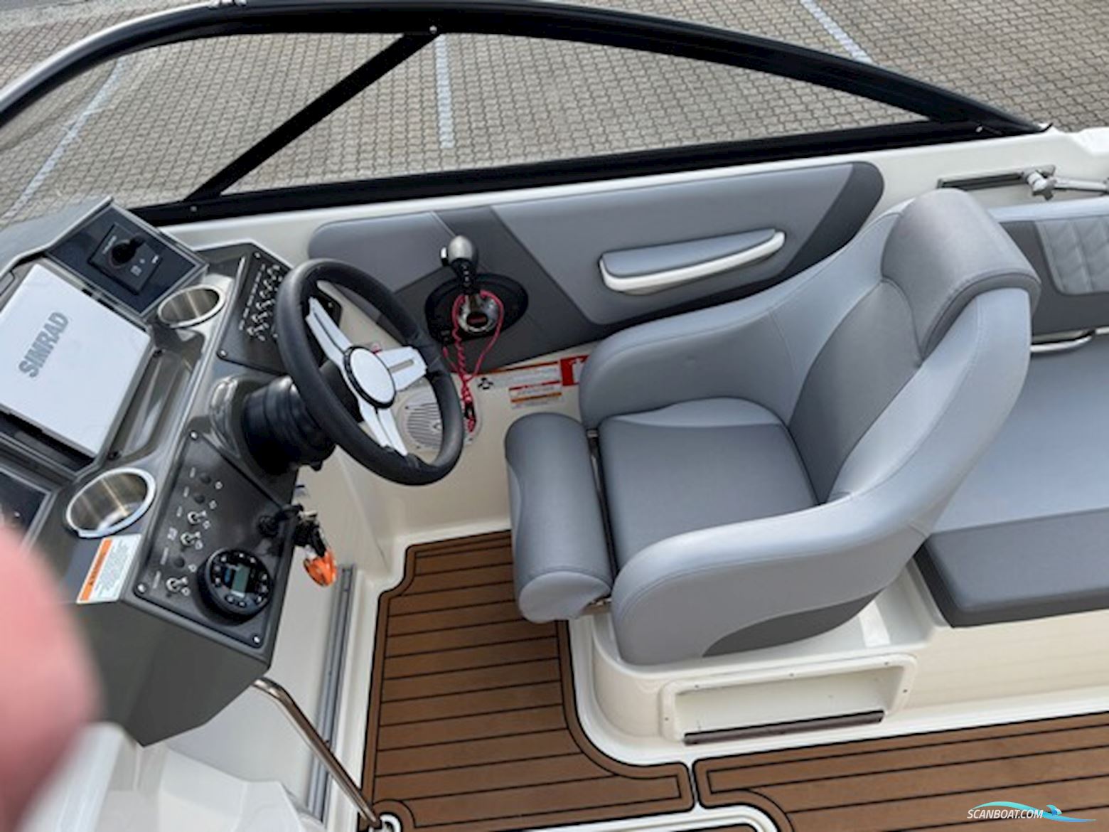 Bayliner VR6 Cuddy med F250 Mercury Verado AM DS XL V8 CF - SOLGT