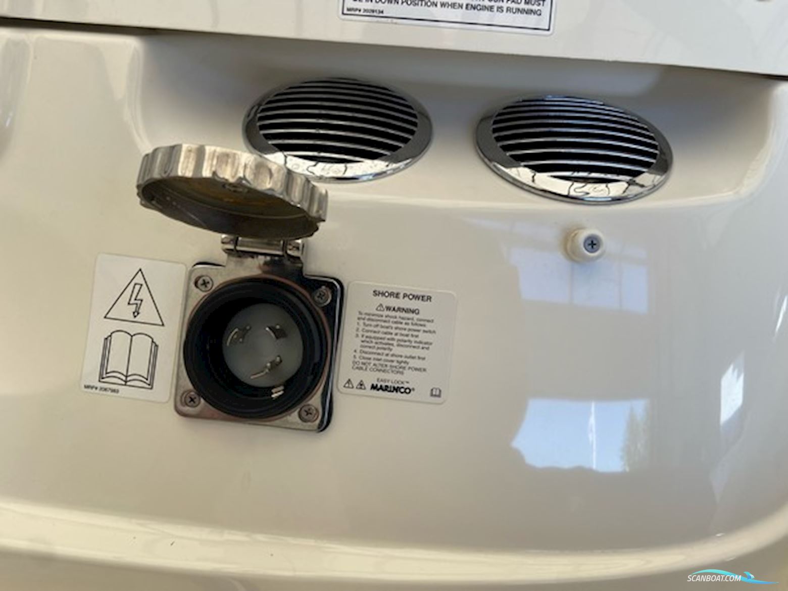 Bayliner VR6 Cuddy, MerCruiser 6,2 MPI...