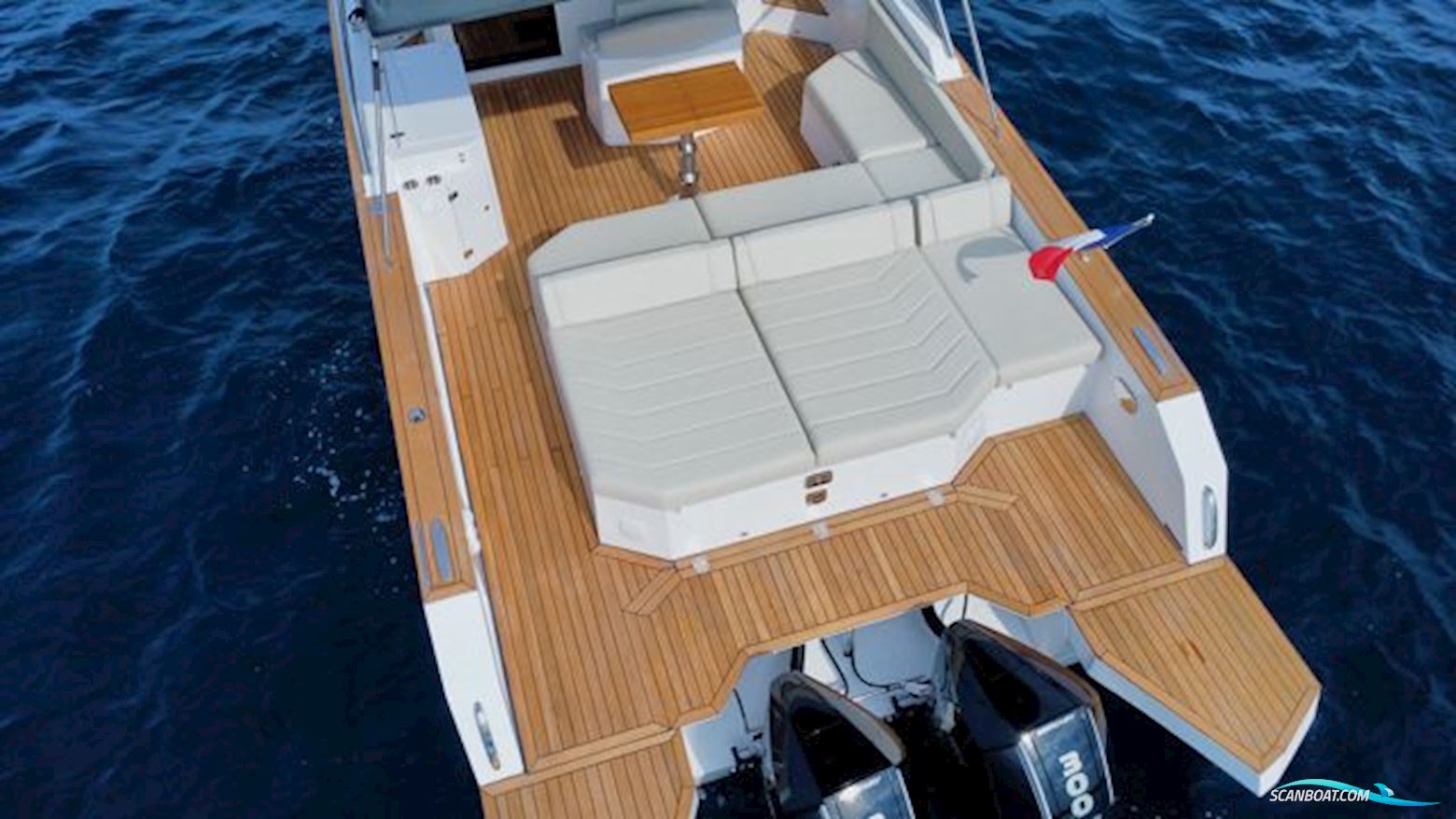 BB Yachts BB35 ELBA outboard