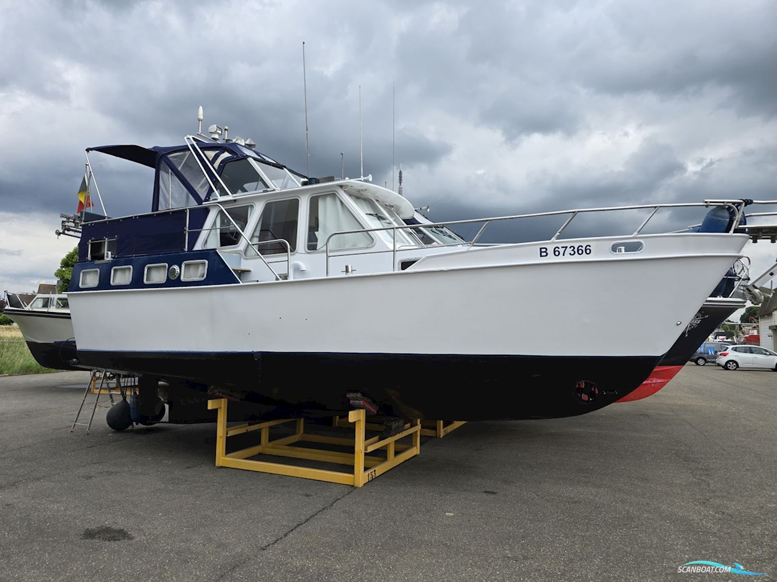 BEACHCRAFT 950 GSAK Motorbåd 1981, Holland