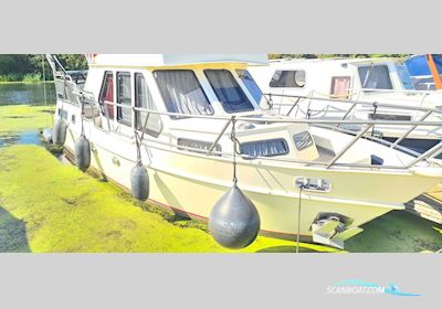 Beachcraft Fly Motorbåd 1980, med Mercedes OM617 motor, Holland