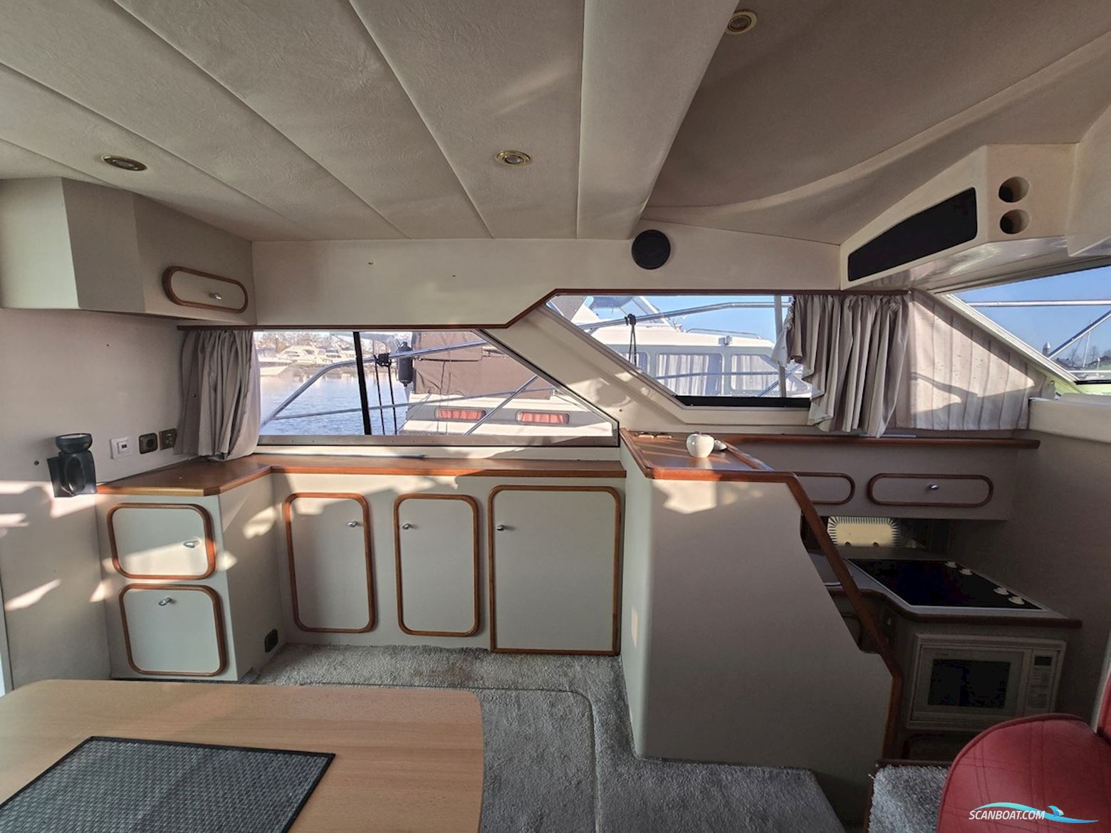 Beaux Bateaux 43