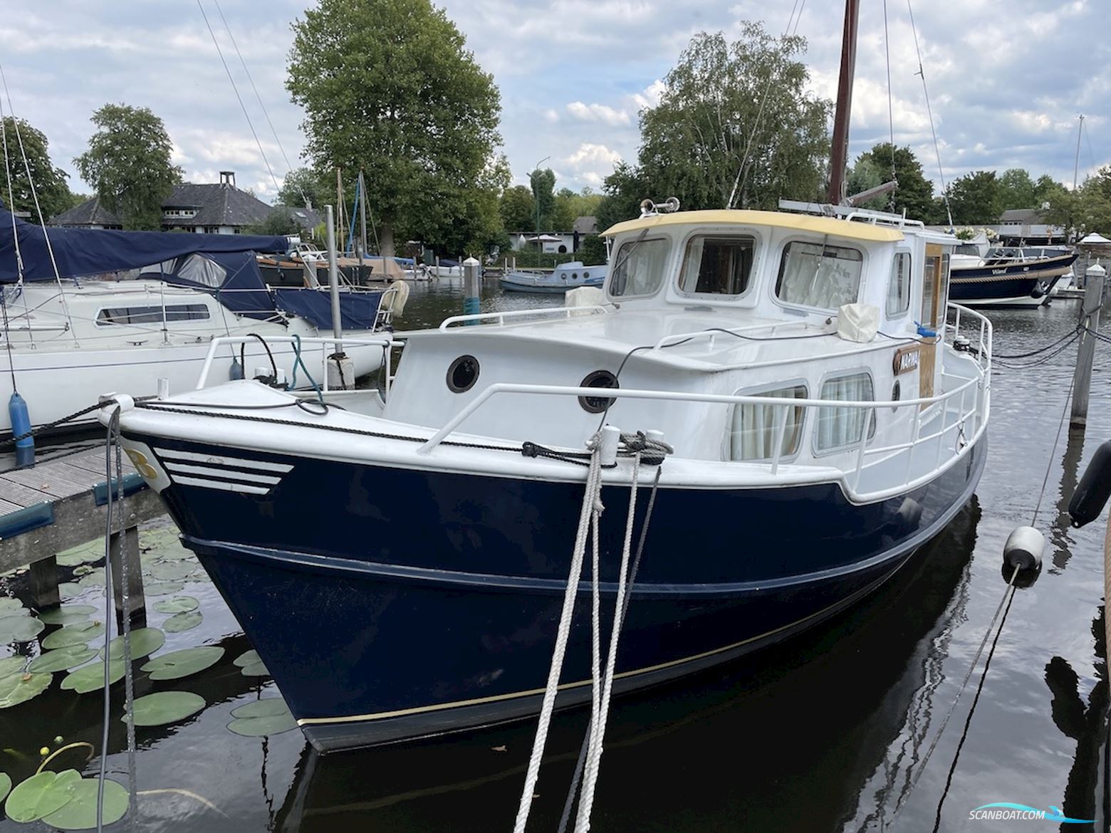 Beenhakker kotter 900