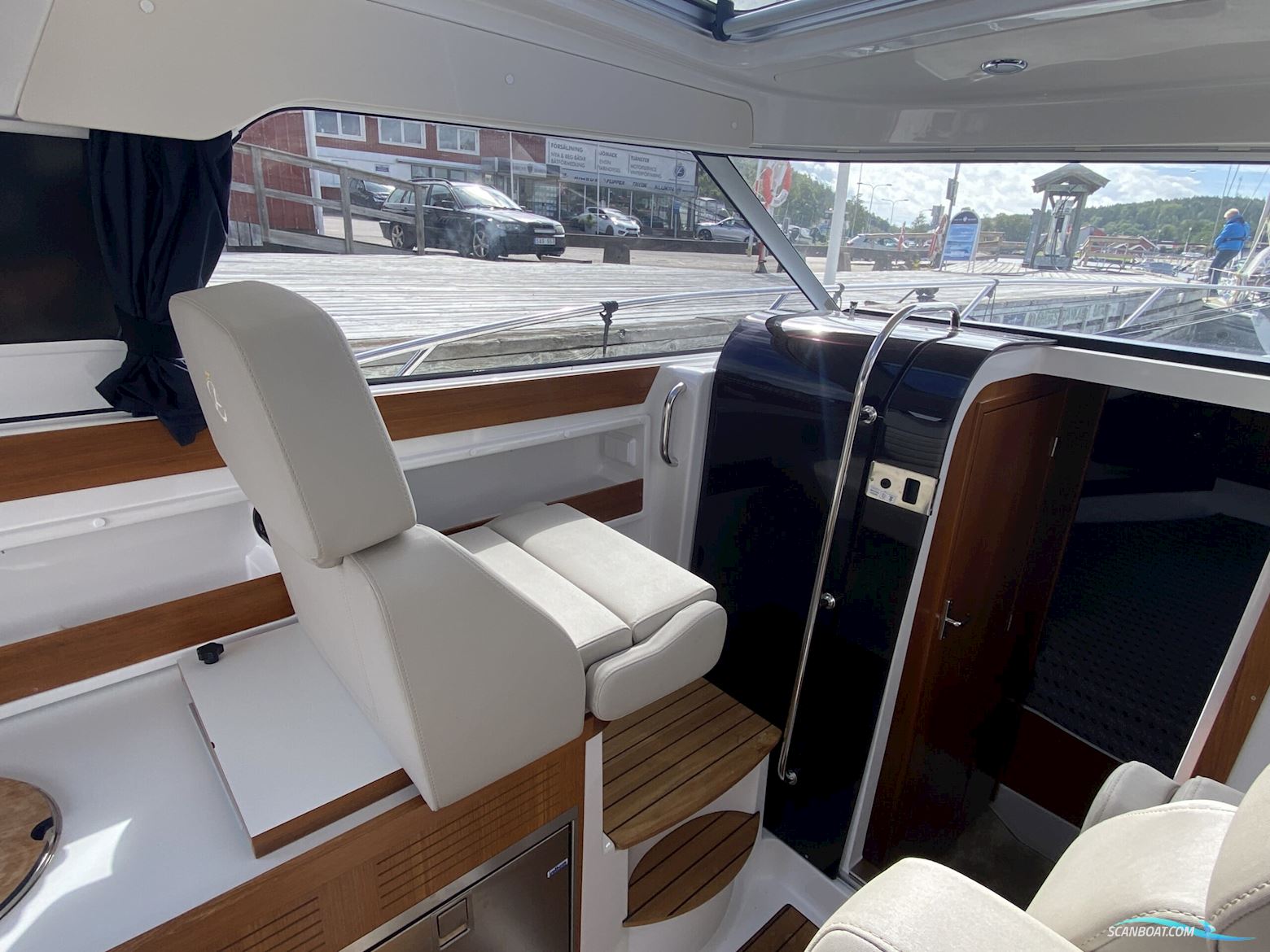 Begagnad Aquador 28 HT -21