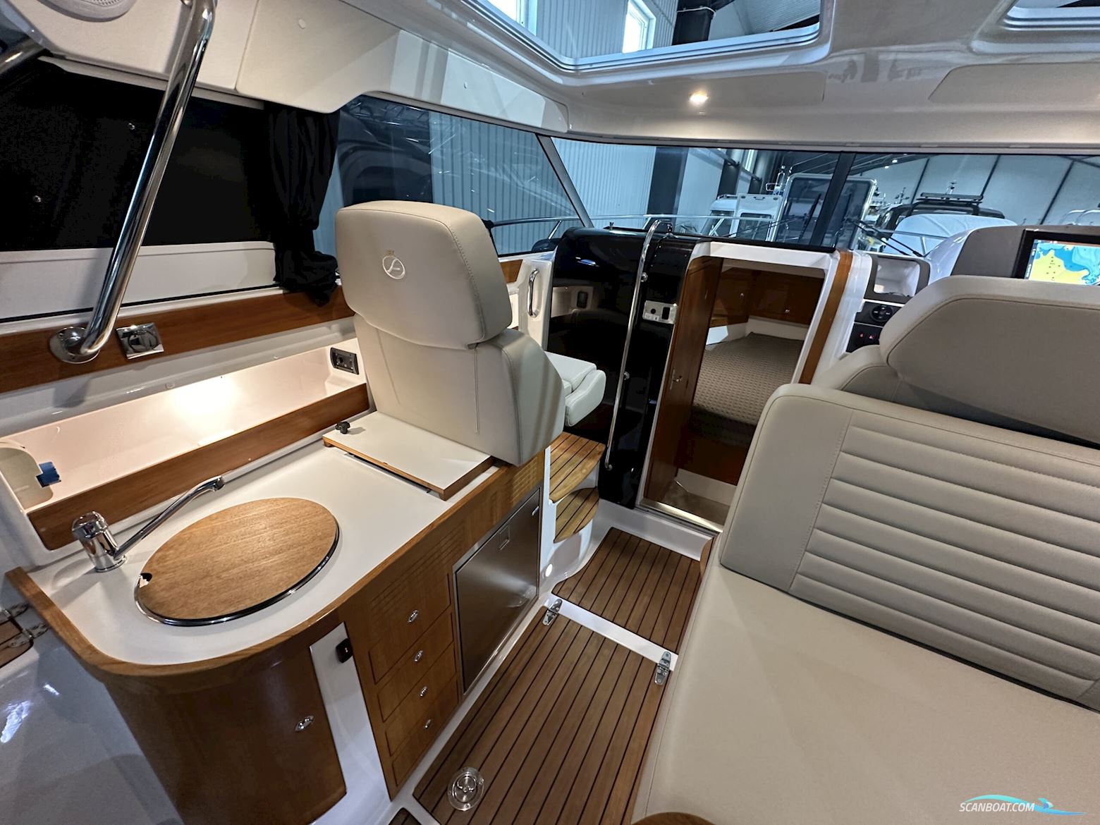 Begagnad Aquador 28 HT -21