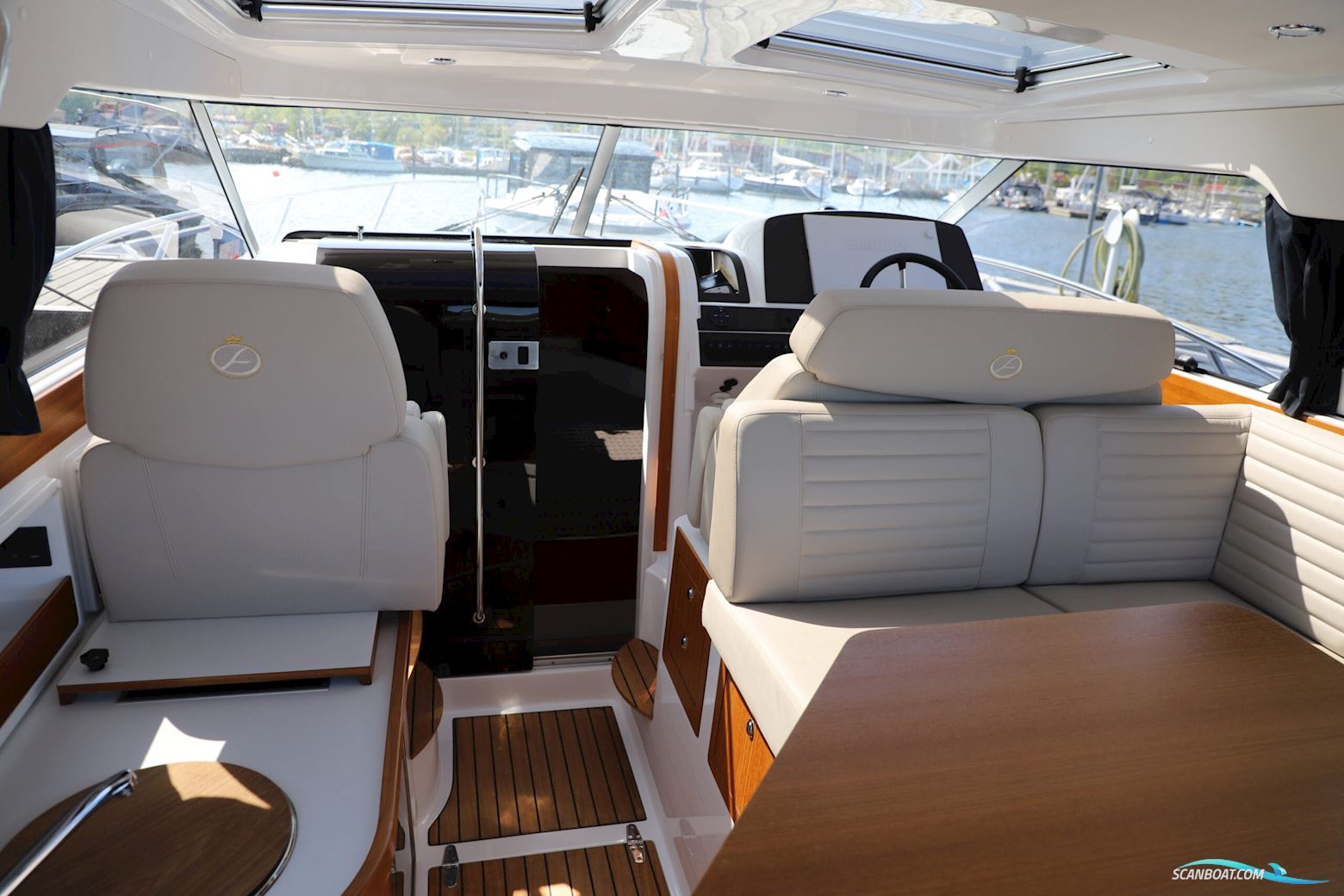 Begagnad Aquador 28 HT -22