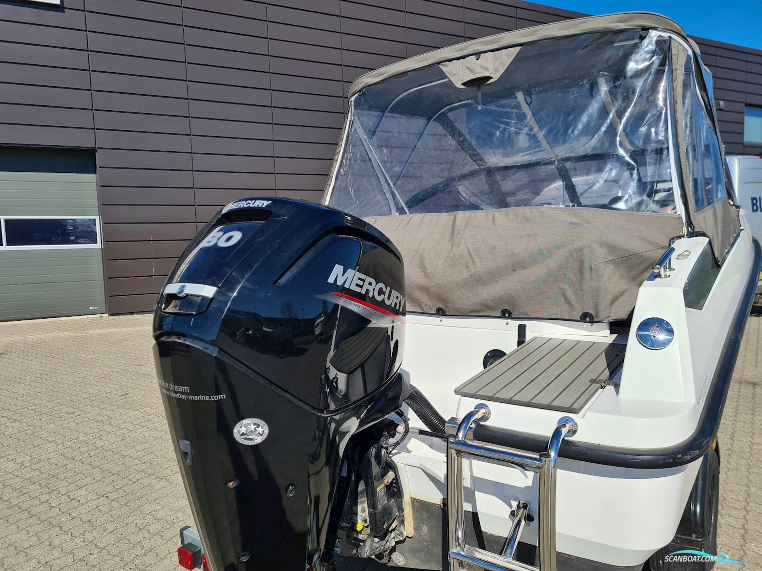 Bella 500 BR - 80 HK Mercury/Udstyr