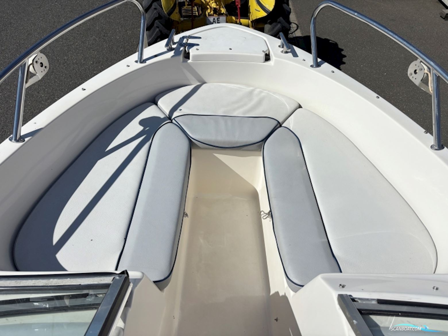 Bella 530 Excel Bowrider