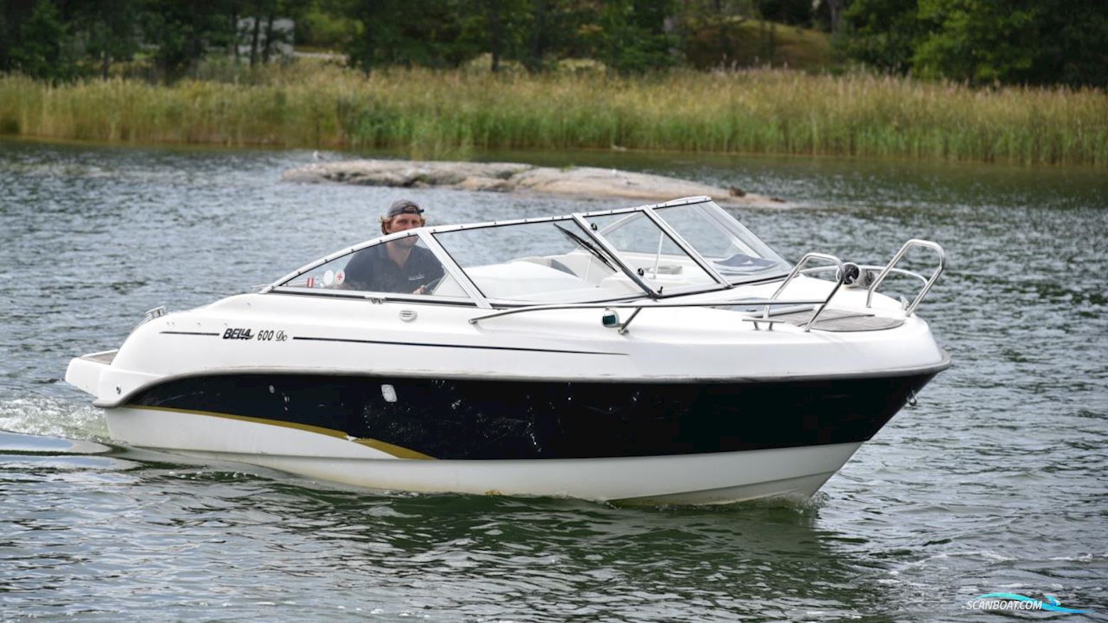 Bella 600 DC Motorbåd 2013, med  Mercruiser motor, Sverige