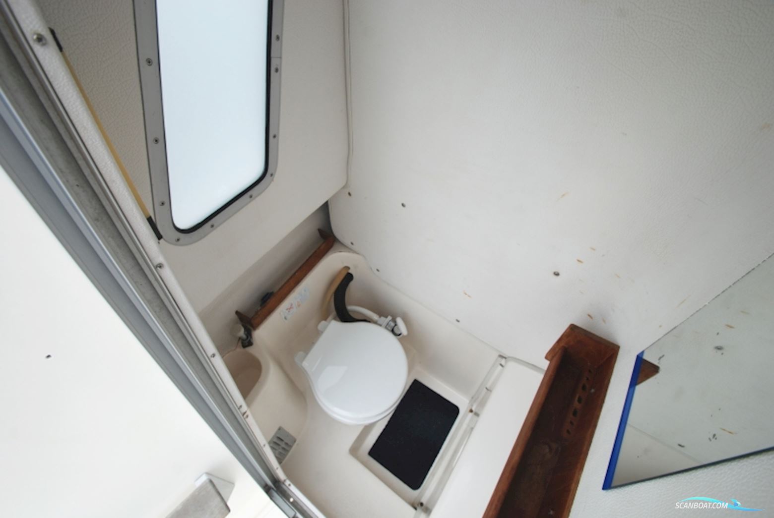 Bella 7000 Motorbåd