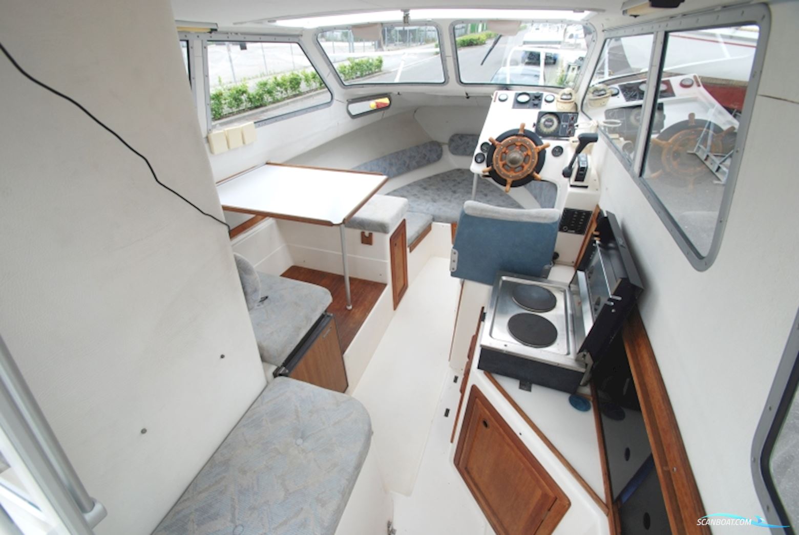 Bella 7000 Motorbåd