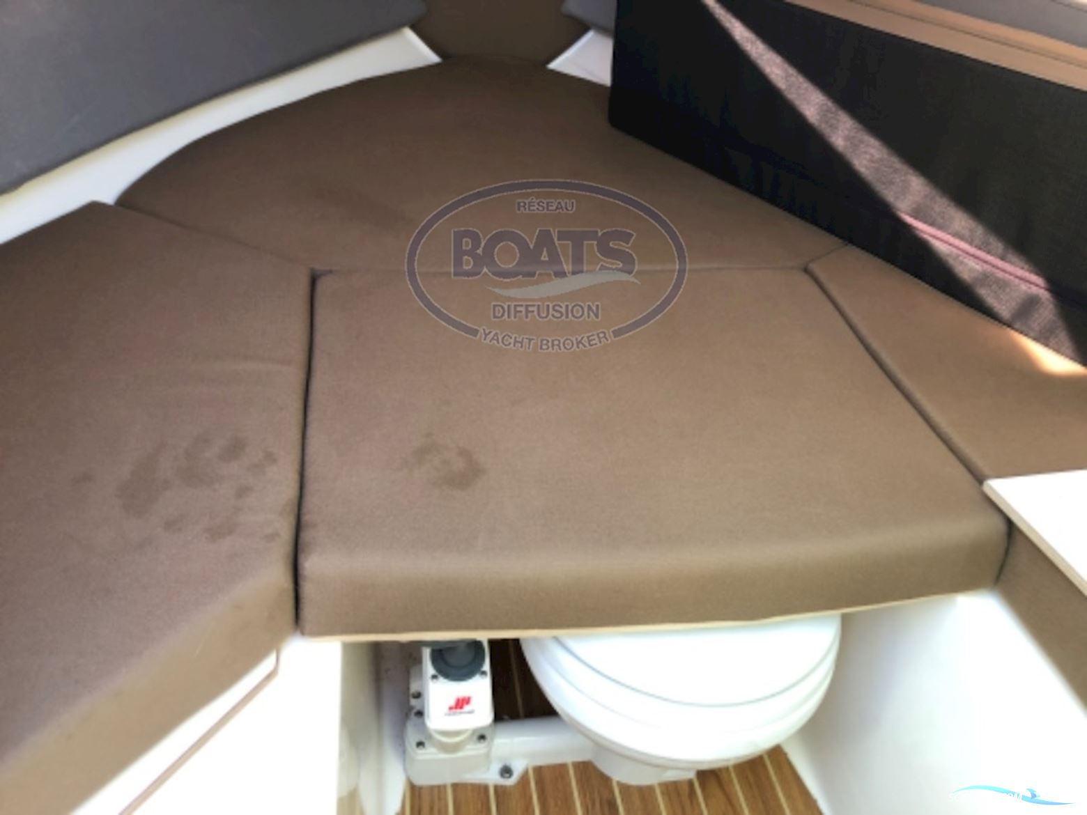 BELLA-VENEET OY FLIPPER 670DC