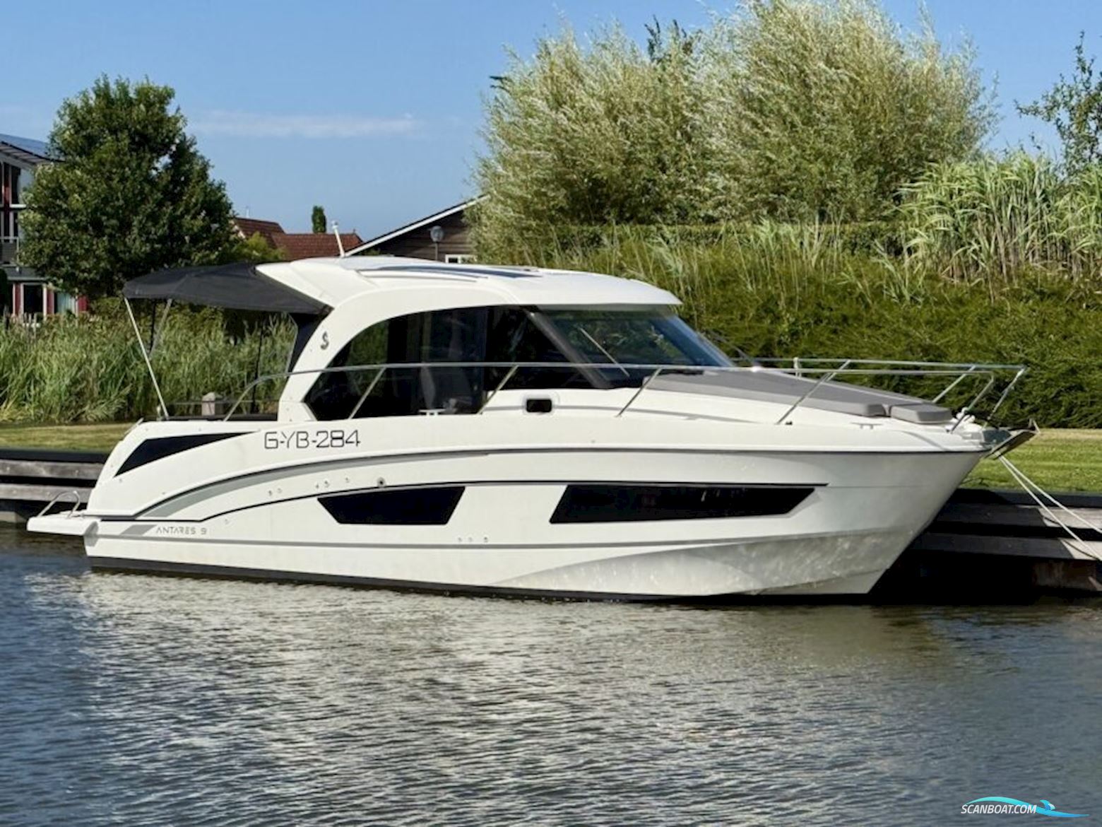 Beneteau  Antares 9