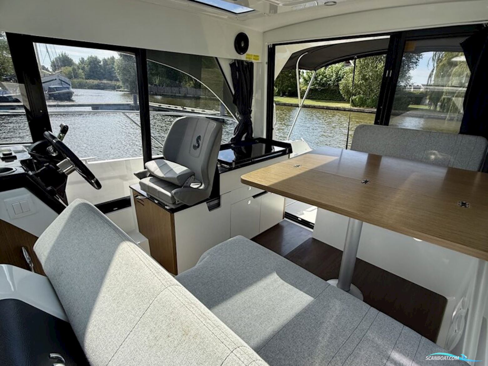 Beneteau  Antares 9