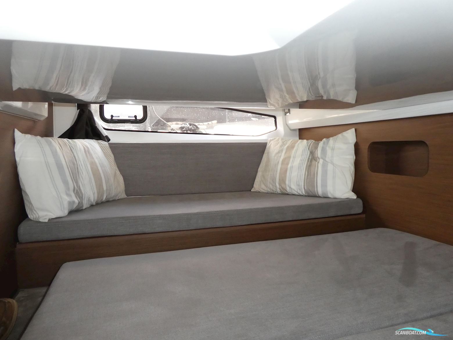 Beneteau Antares 11 OB - (Seakeeper)