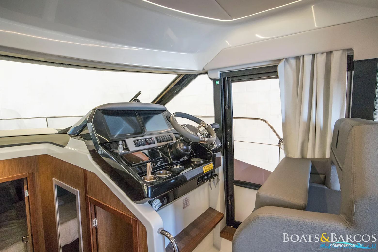Beneteau Antares 12 Fly Sport