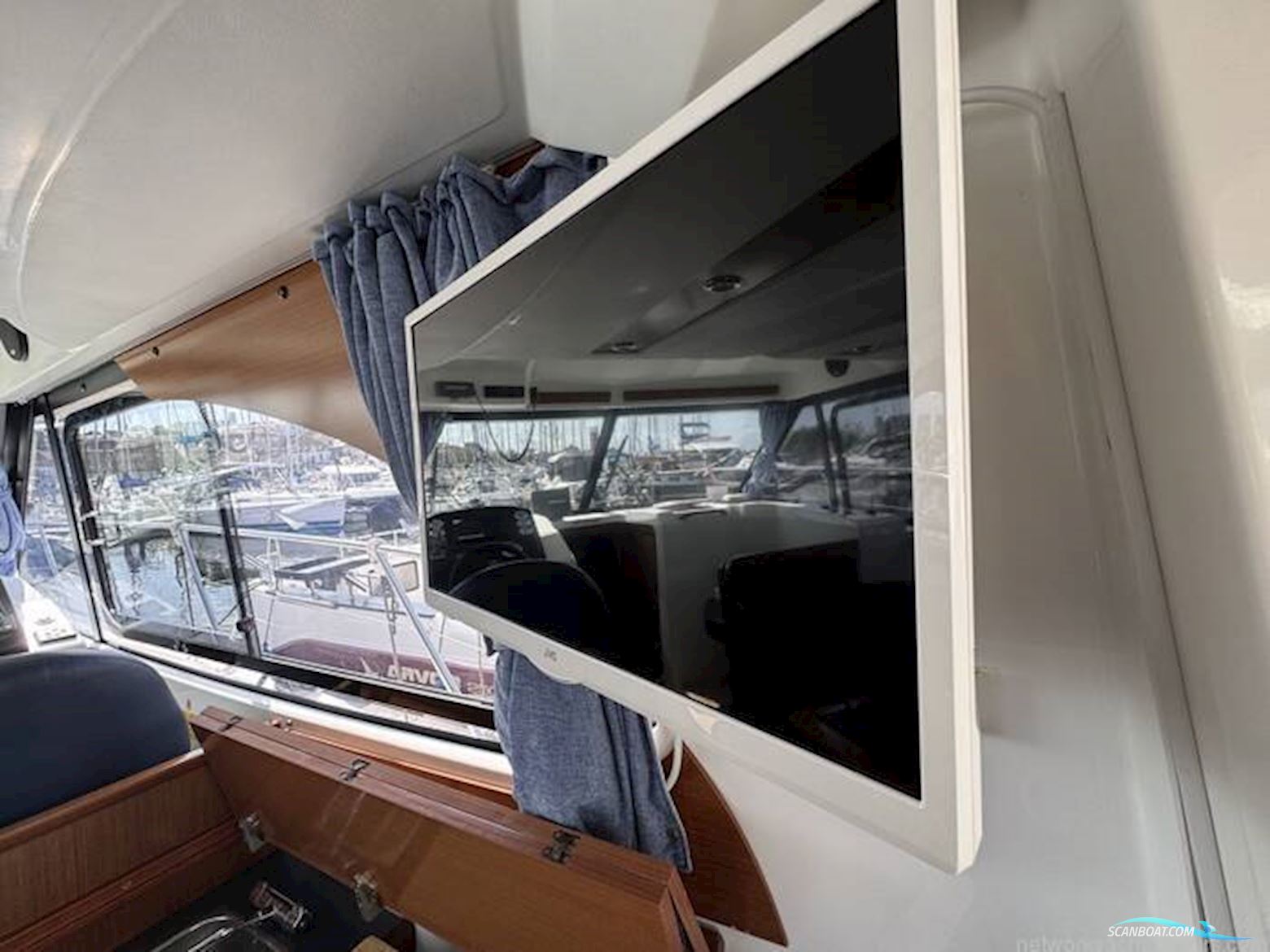Beneteau Antares 30