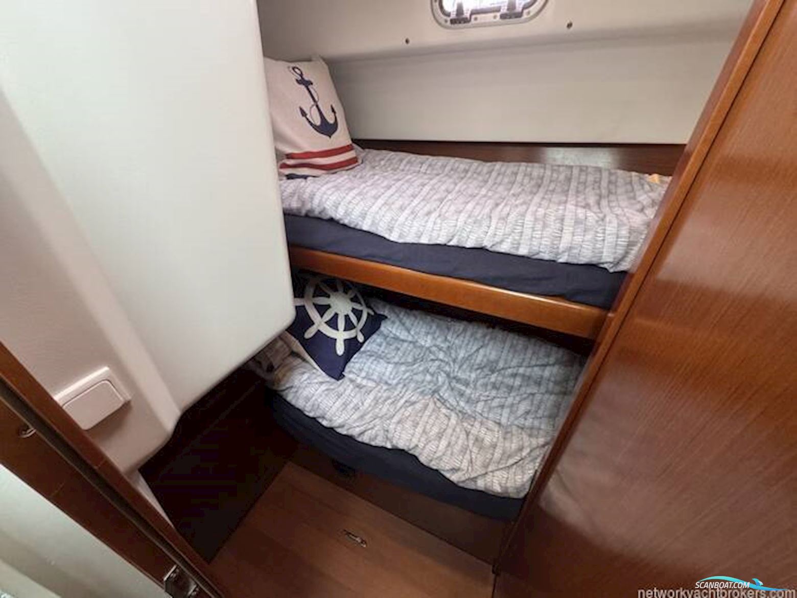 Beneteau Antares 30