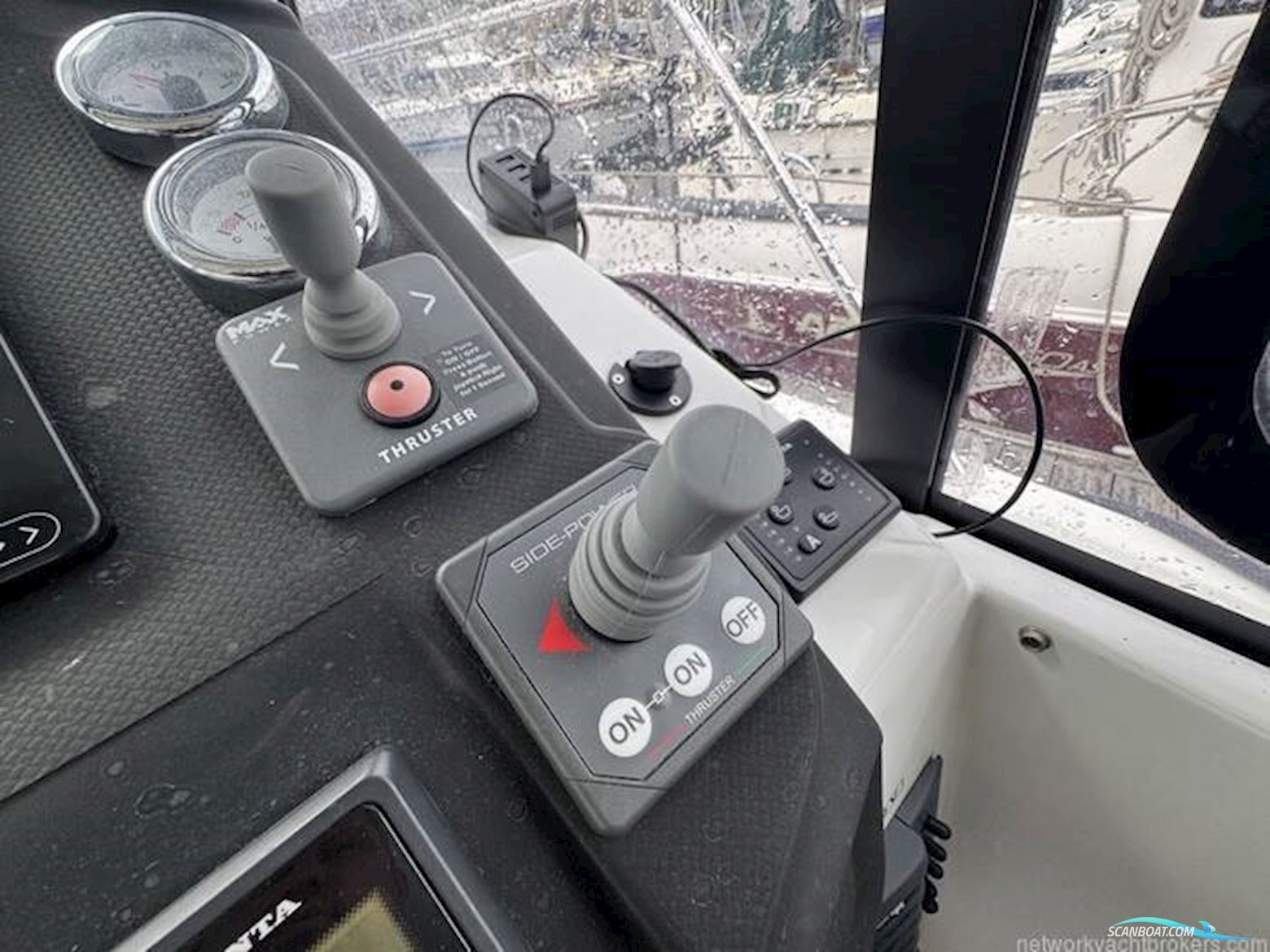 Beneteau Antares 30