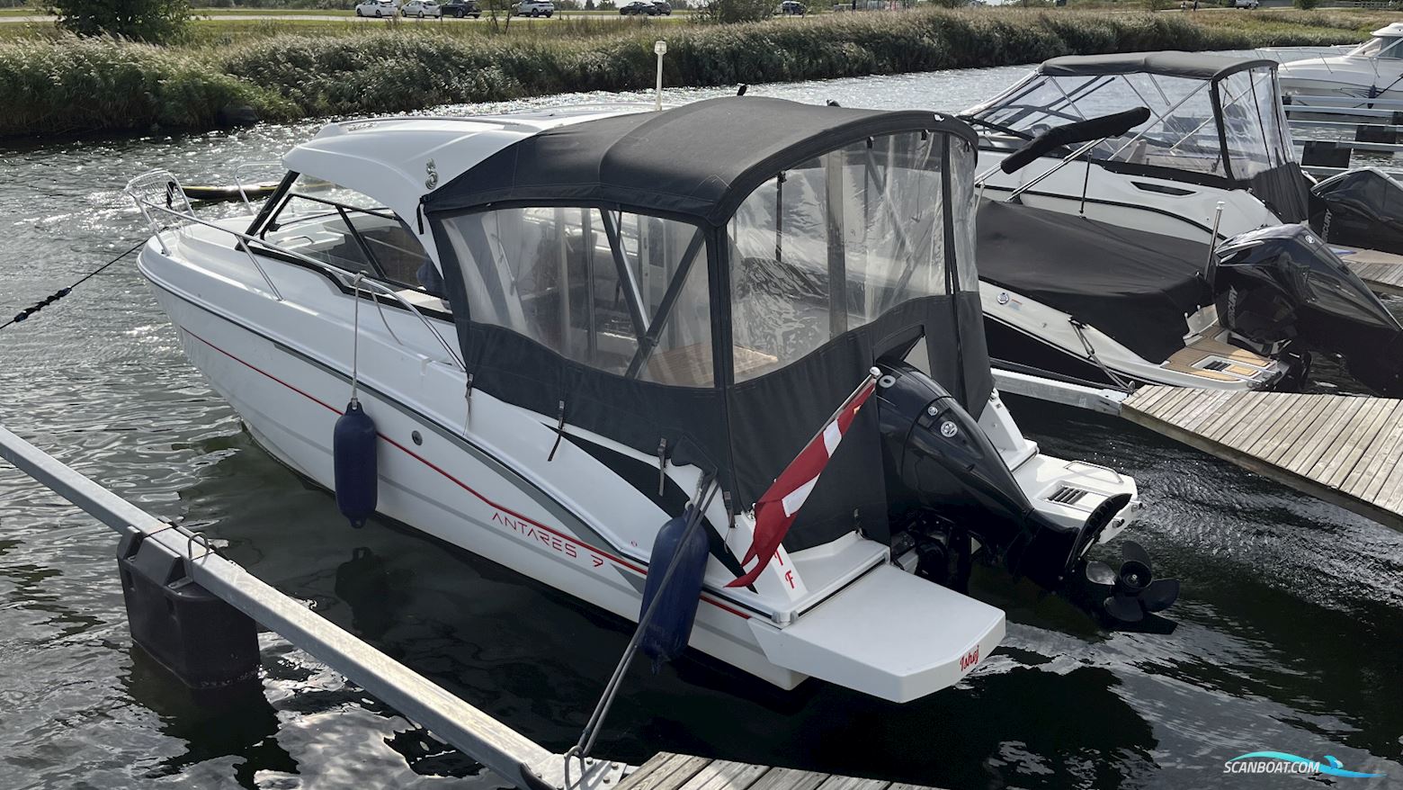 Beneteau Antares 7 
