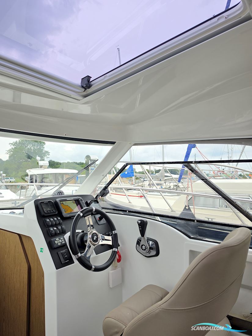 Beneteau Antares 7 OB