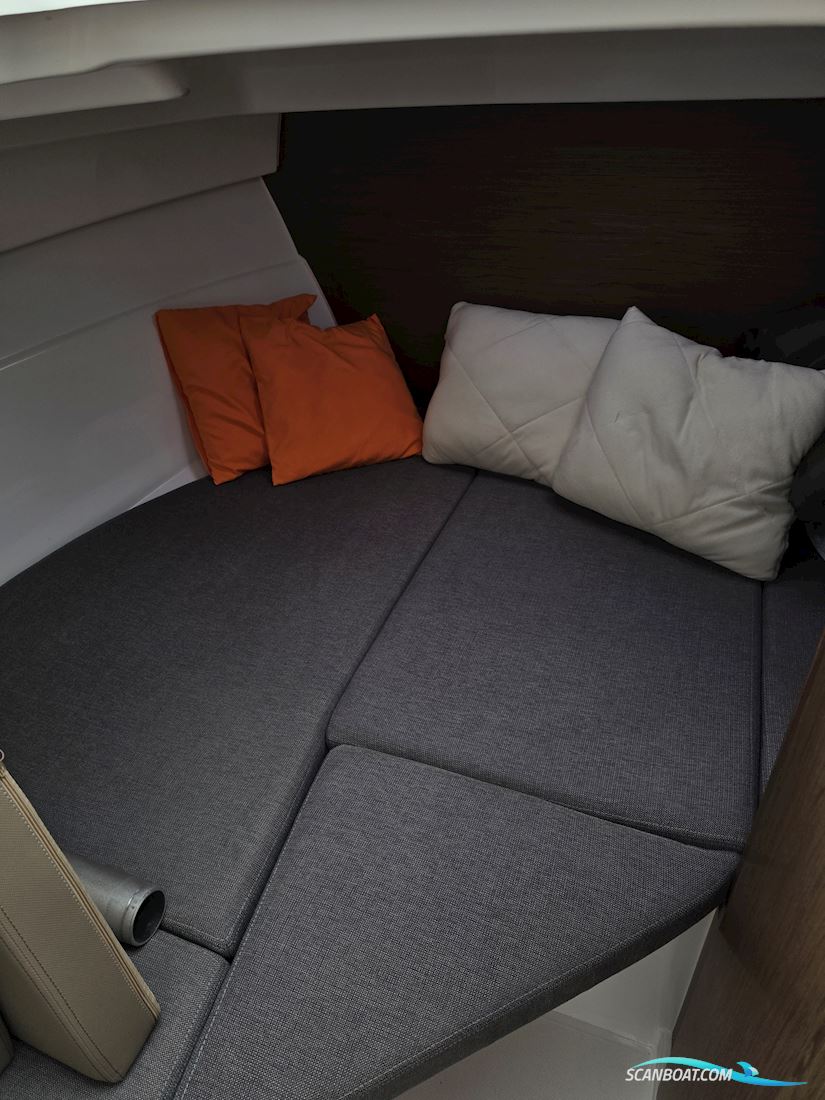 Beneteau Antares 7 OB