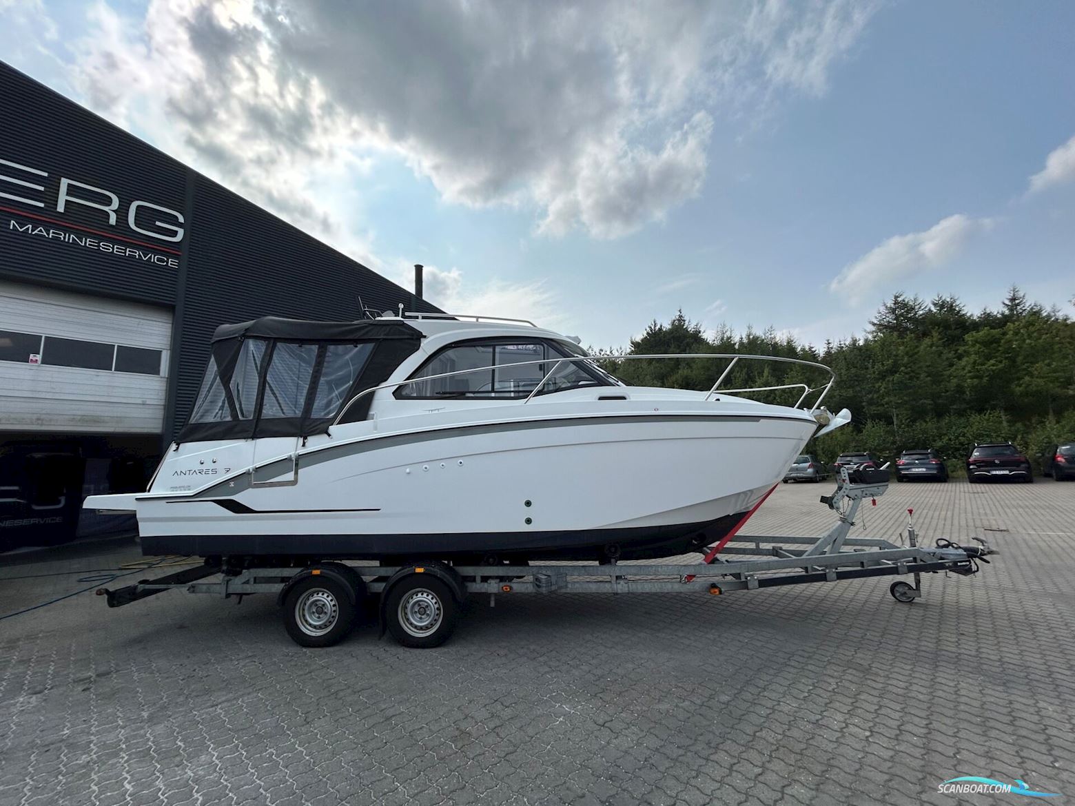 Beneteau Antares 7 OB V2 Motorbåd 2023, med Mercury motor, Danmark