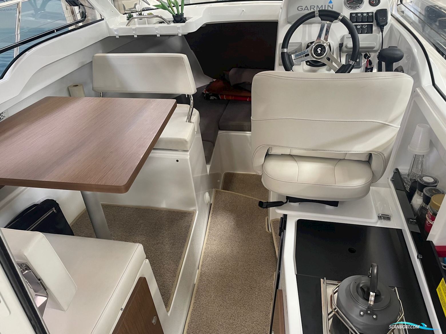 Beneteau Antares 7