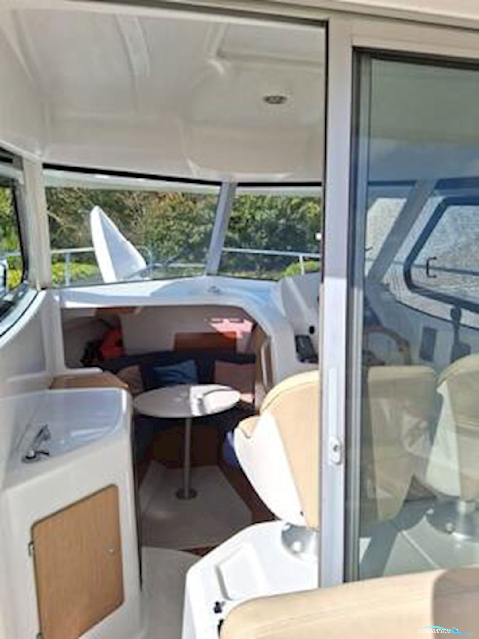 Beneteau Antares 7