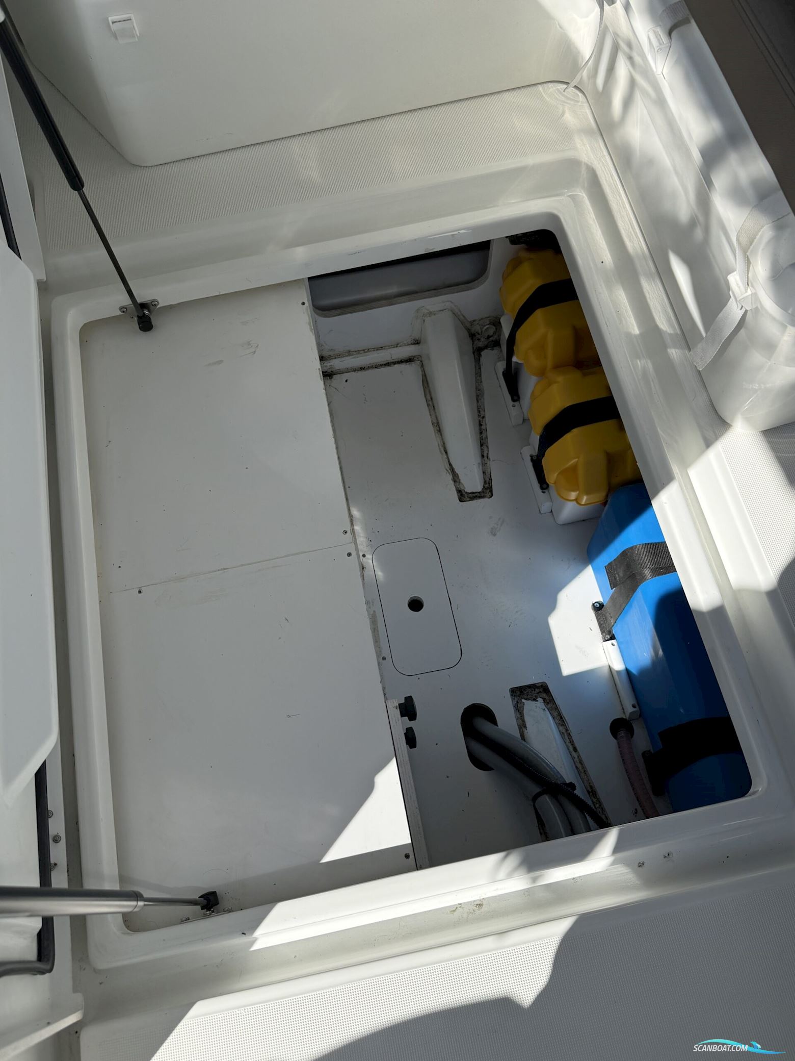 Beneteau Antares 7