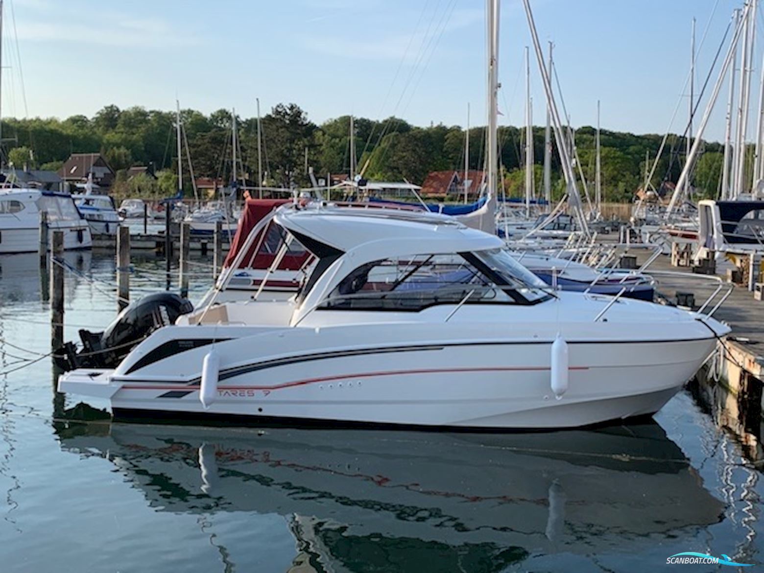Beneteau Antares 7