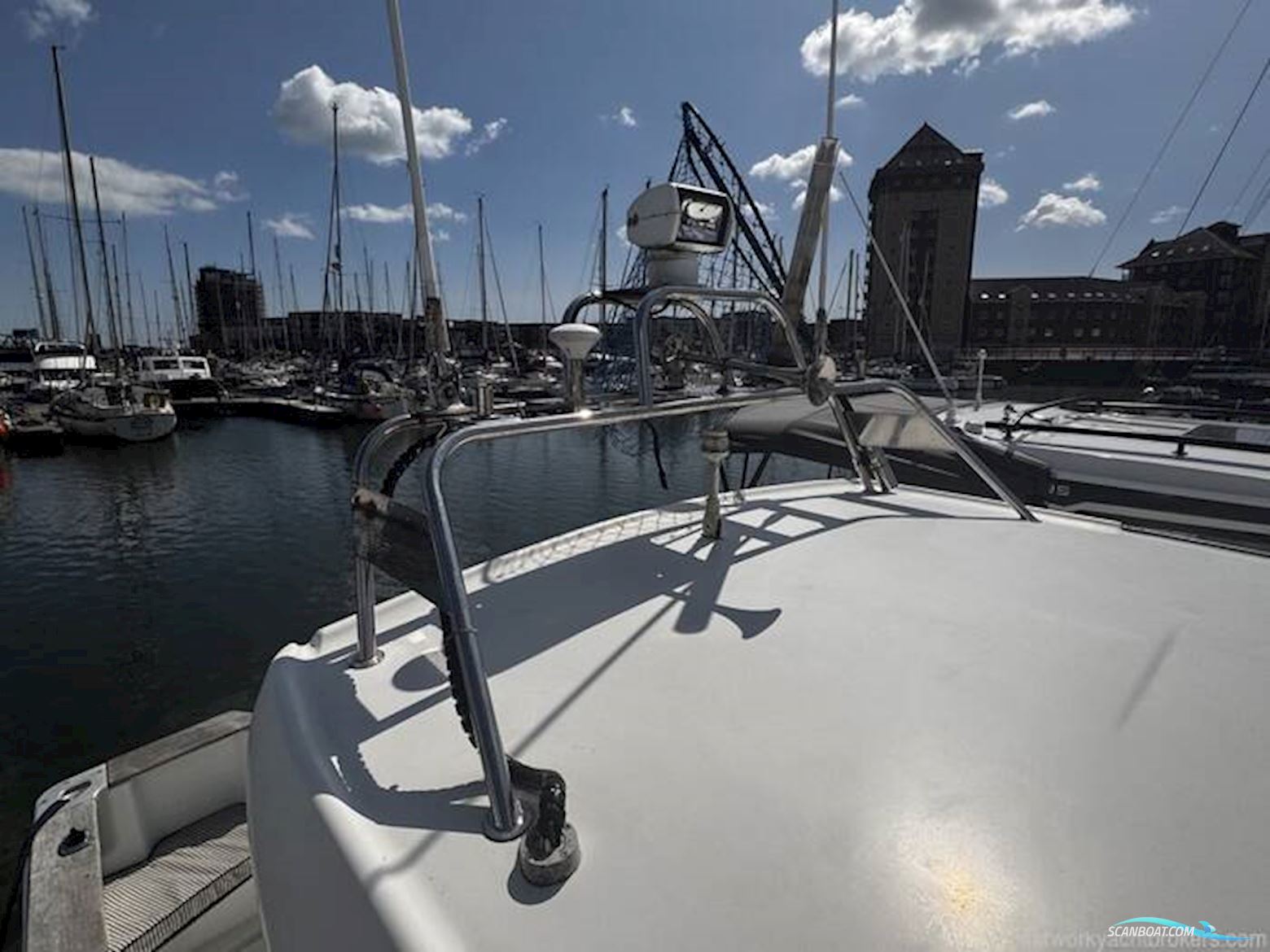 Beneteau Antares 710