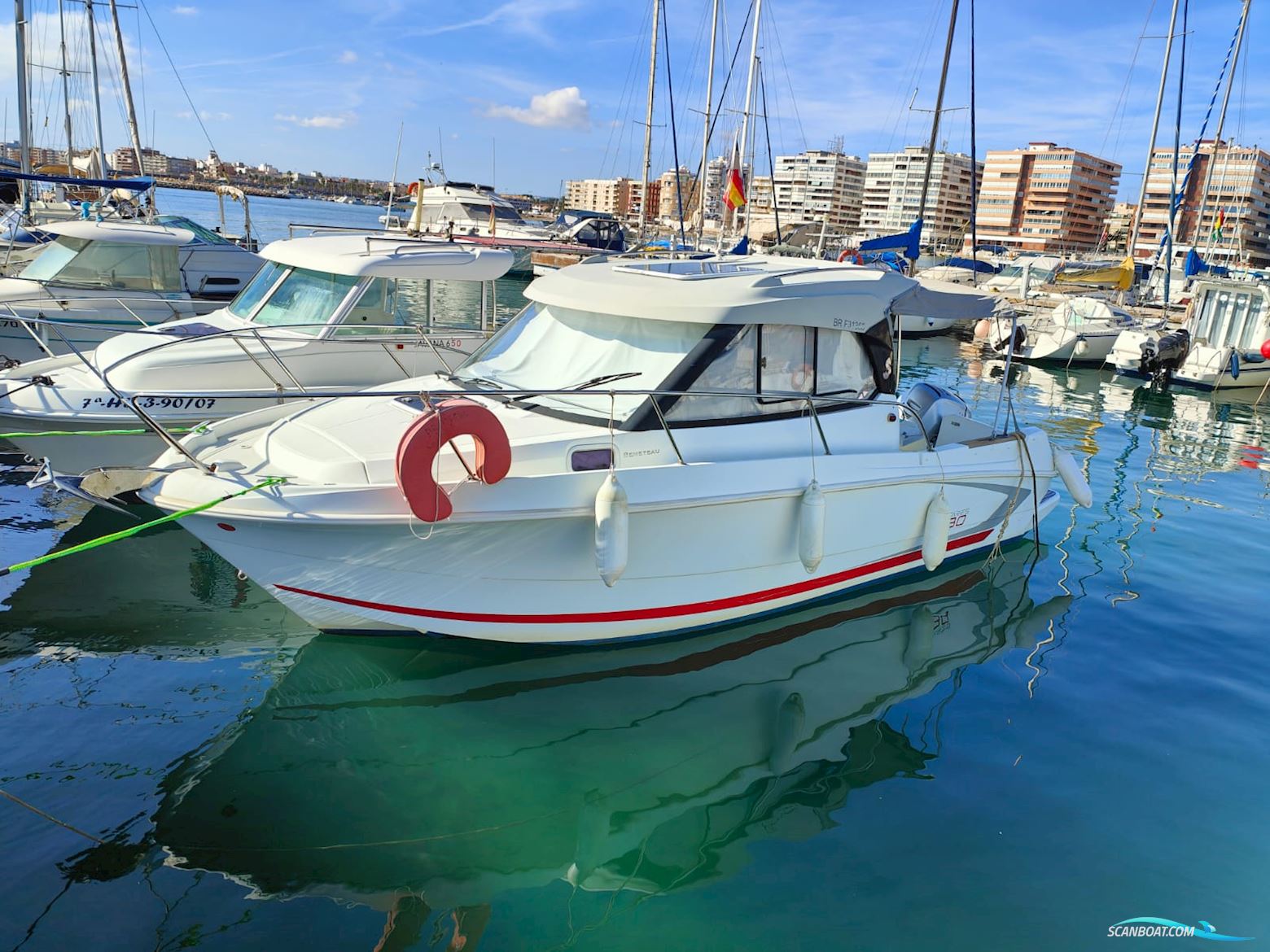 Beneteau Antares 7.80 Motorbåd 2014, med Honda motor, Spanien
