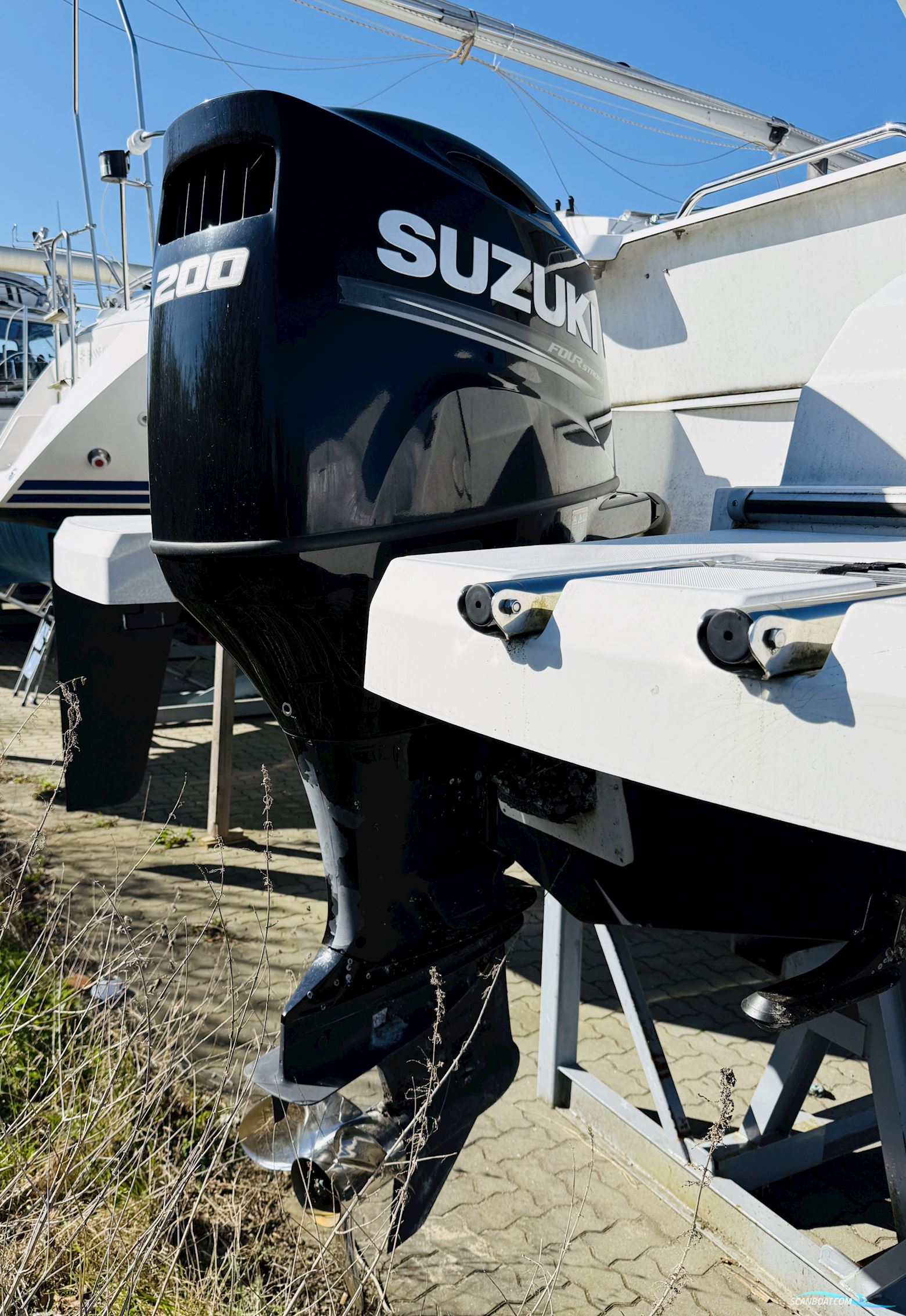 Beneteau Antares 8 OB