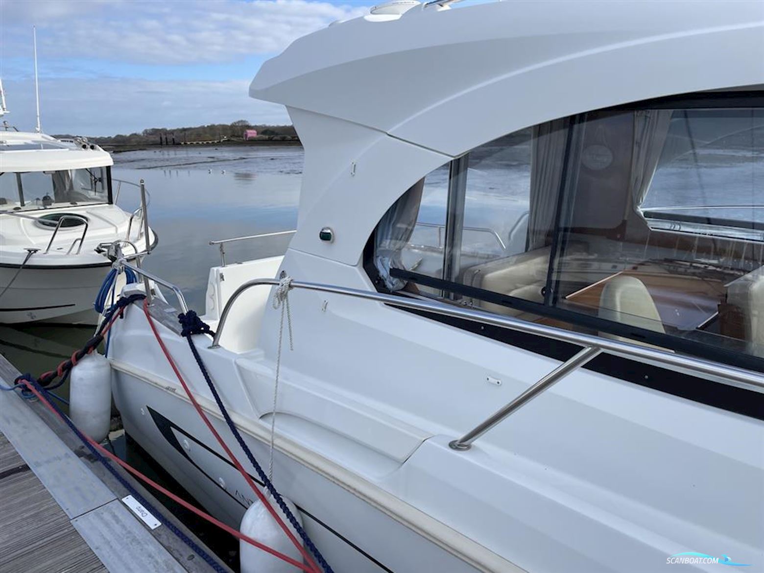 Beneteau Antares 8