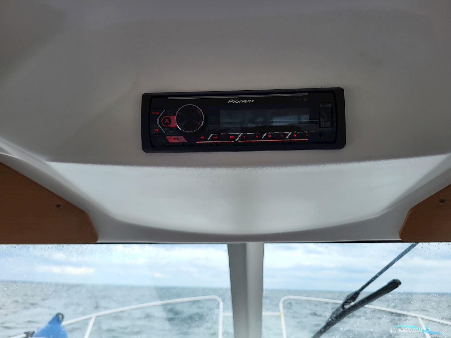 Beneteau Antares 8
