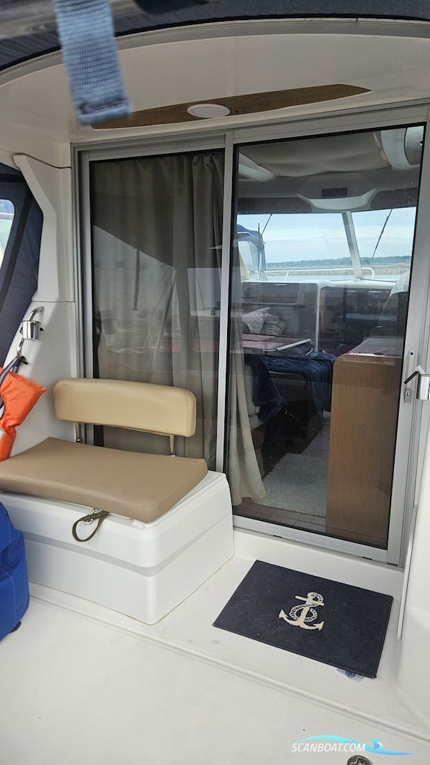 Beneteau Antares 8