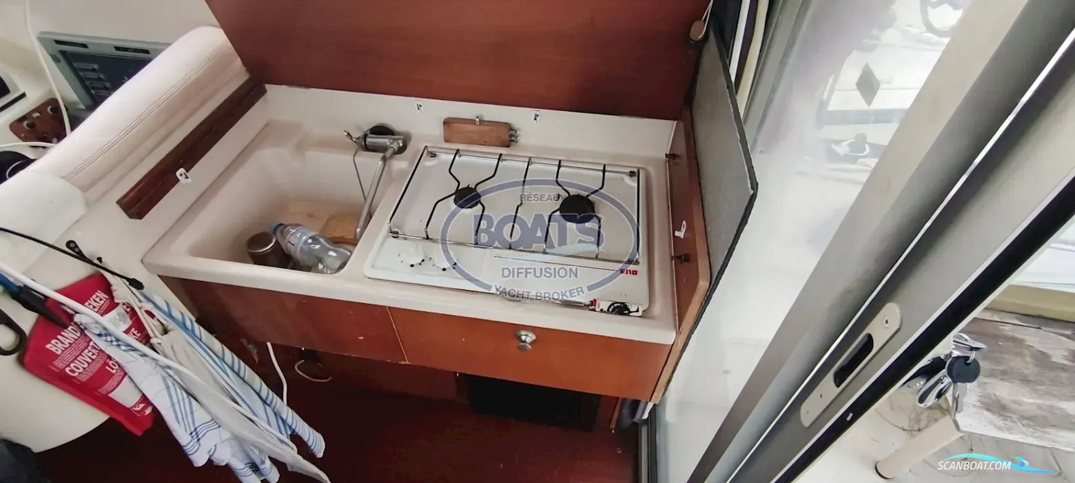 Beneteau Antares 8.05