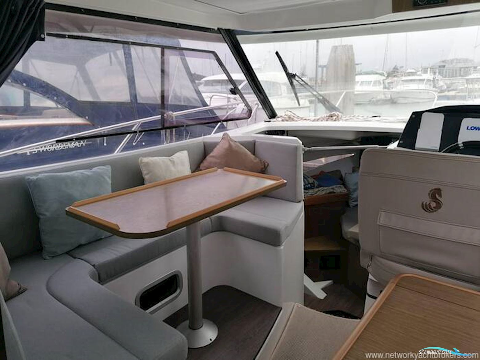 Beneteau Antares 8.80