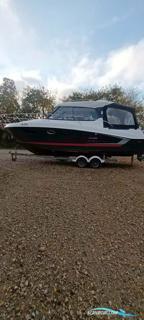 Beneteau Antares 8.80